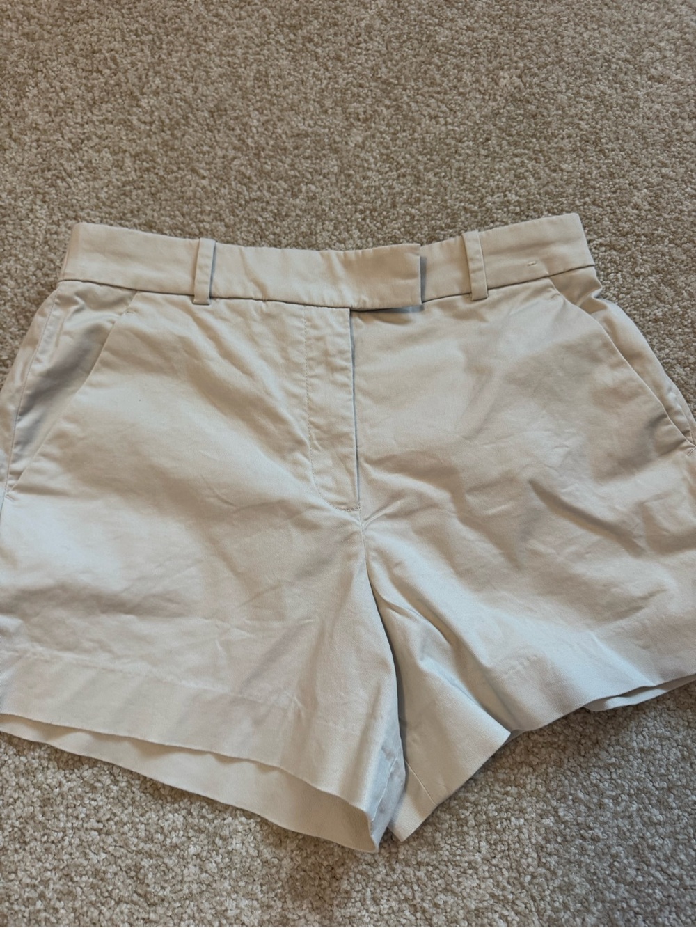 Abercrombie tan shorts